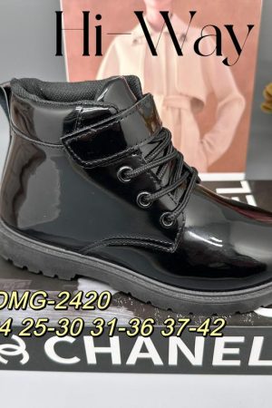 Ankle black shoe