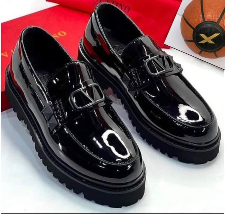 men's black patent shoes